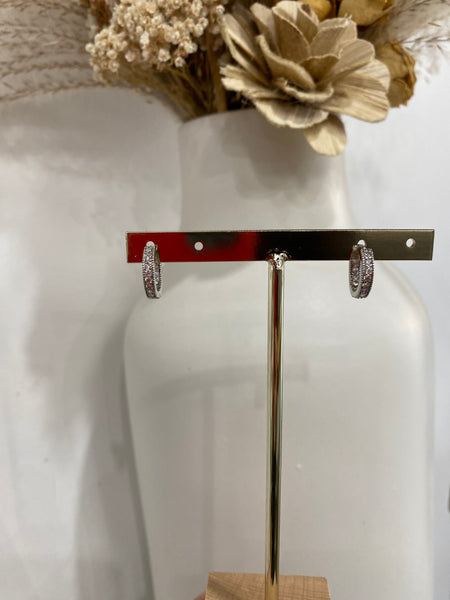 Refinement Small Hoop Earrings
